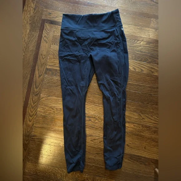 Fabletics Motion 365 Leggings - Picture 5 of 5